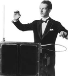 Leon_Theremin_Playing_Theremin